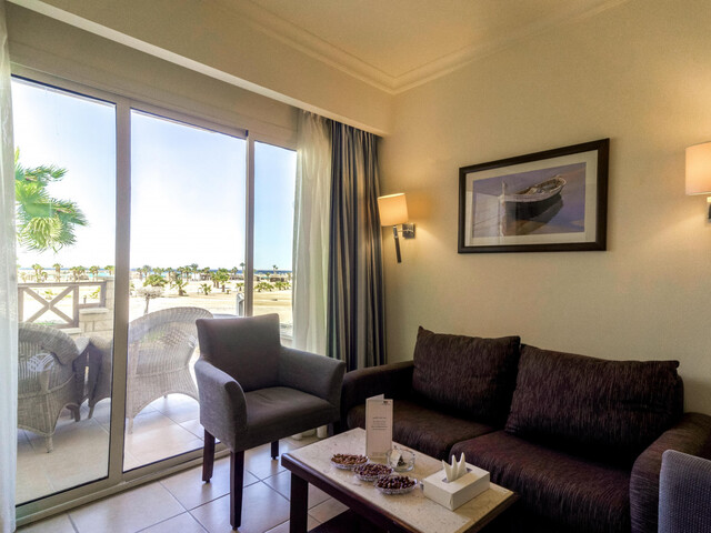 фотографии отеля Coral Beach (ex. Coral Beach Rotana Resort) изображение №59