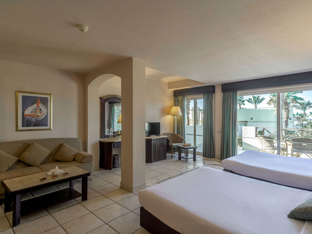 фото отеля Coral Beach (ex. Coral Beach Rotana Resort) изображение №33