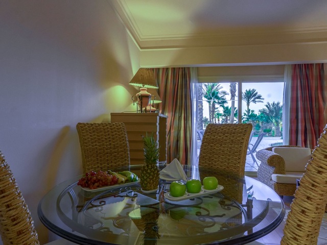 фотографии Coral Beach (ex. Coral Beach Rotana Resort) изображение №8