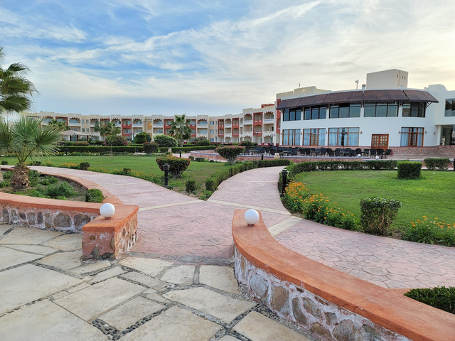 фотографии Bliss Nada Beach Resort (ex. Hotelux Jolie Beach Marsa Alam; Jolie Beach Resort) изображение №24