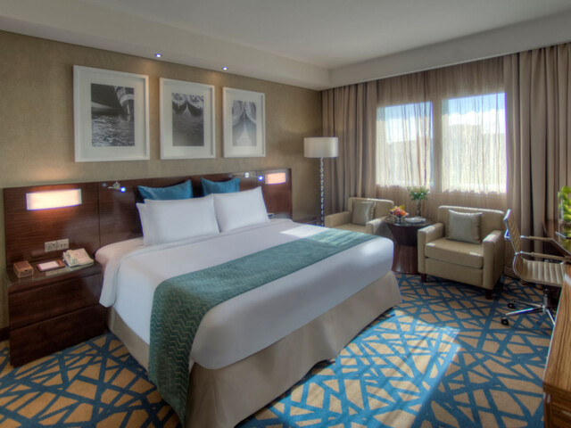 фотографии отеля Crowne Plaza Dubai Deira (ex. Renaissance Dubai) изображение №47