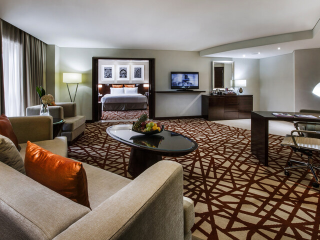 фотографии Crowne Plaza Dubai Deira (ex. Renaissance Dubai) изображение №48