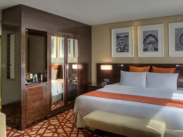 фотографии отеля Crowne Plaza Dubai Deira (ex. Renaissance Dubai) изображение №31