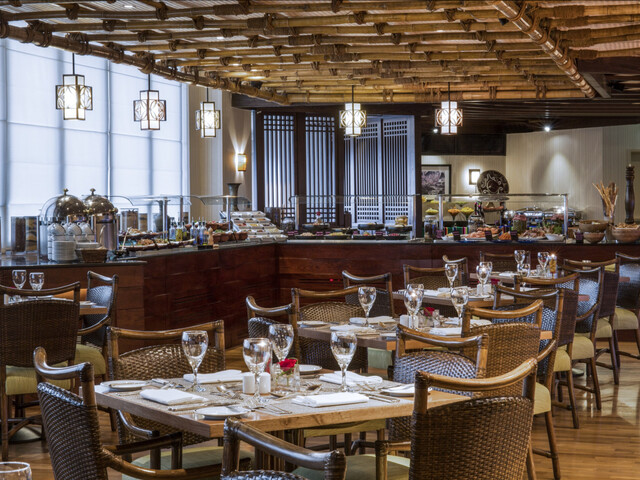 фотографии отеля Crowne Plaza Dubai Deira (ex. Renaissance Dubai) изображение №19