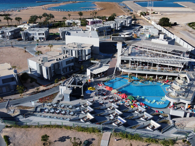 фотографии отеля Long Beach Resort изображение №23