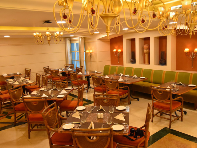фото Novel Hotel City Center (ex. Mercure Abu Dhabi Centre) изображение №18