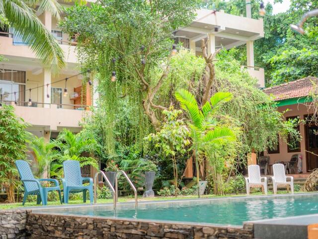 Monkey Villa