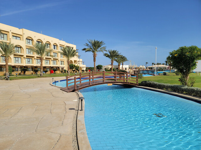 http://Movenpick%20Waterpark%20Resort%20&%20Spa%20Soma%20Bay%20(ex.%20Movenpick%20Resort%20Soma%20Bay)