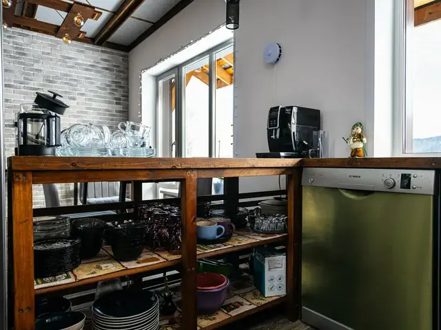 фото отеля Рыжий Пони (ex. Гостевой Дом На Весенней 32В) изображение №29