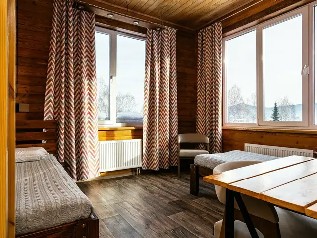 фото отеля Рыжий Пони (ex. Гостевой Дом На Весенней 32В) изображение №17