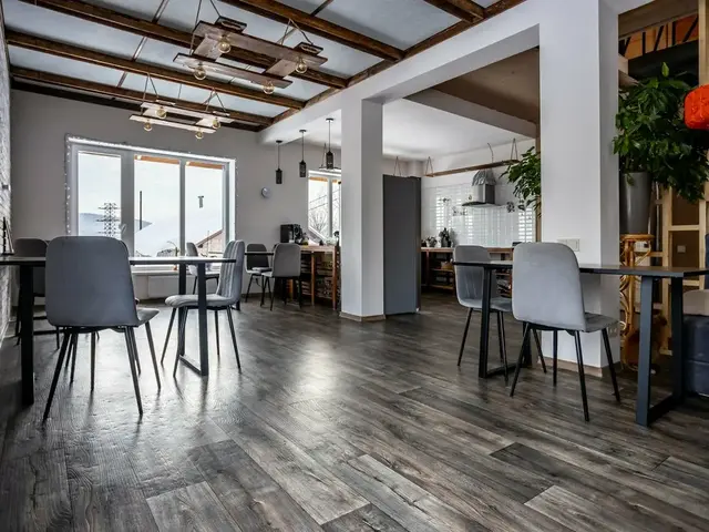 фото отеля Рыжий Пони (ex. Гостевой Дом На Весенней 32В) изображение №9