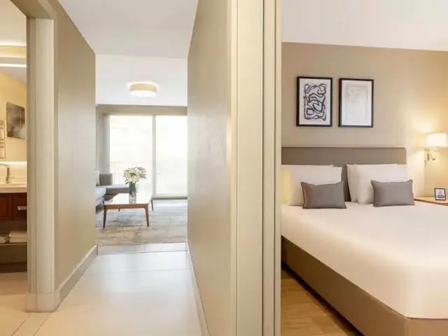 фото отеля TZL Suites изображение №5