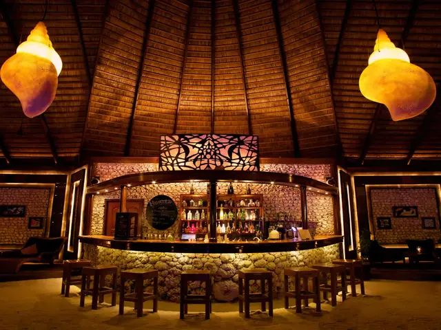 фото Kuredu Island Resort изображение №10