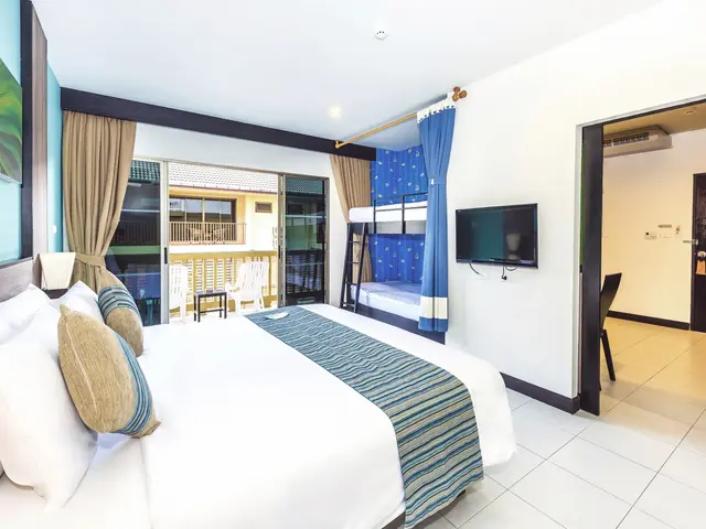 фото Kata Sea Breeze Resort изображение №26