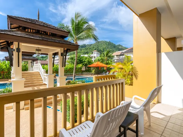 фото отеля Kata Sea Breeze Resort изображение №25