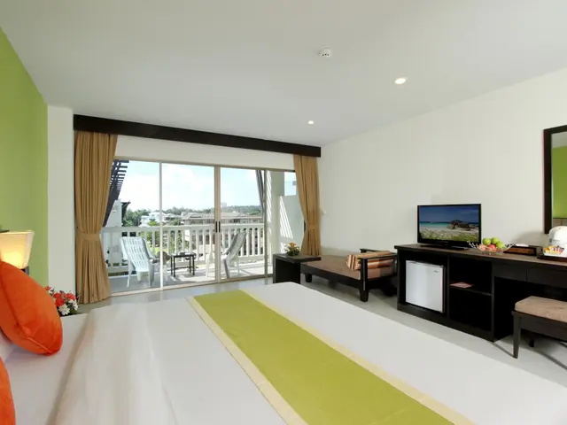 фото отеля Kata Sea Breeze Resort изображение №13