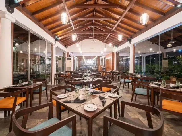 фотографии отеля Triple O Six изображение №3