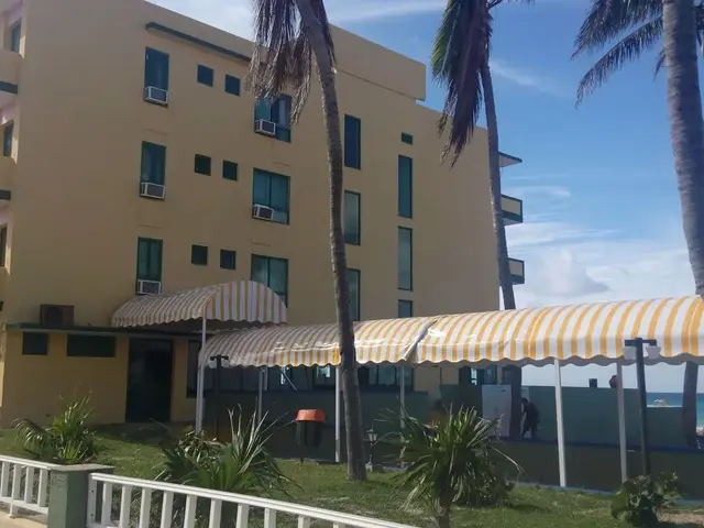 фото Islazul Los Delfines изображение №2