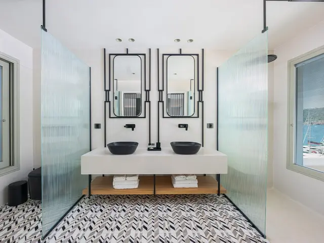 фото отеля Yacht Classic изображение №13