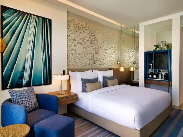 фото Tumbi Hotel Dubai The Palm, Tapestry Collection by Hilton (ex. Tumbi West Palm Beach Hotel Dubai, Tapestry Collection By Hilton) изображение №18