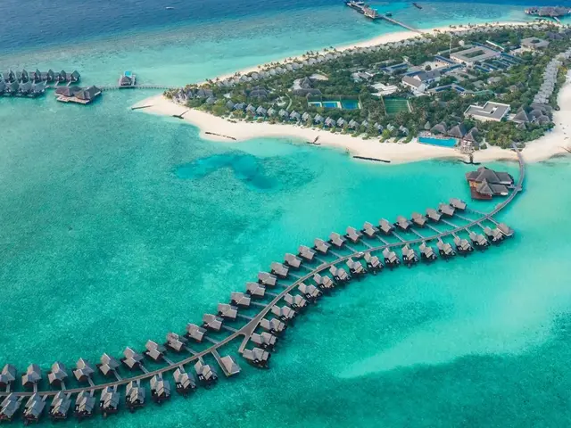 фото отеля Heritance Aarah изображение №1