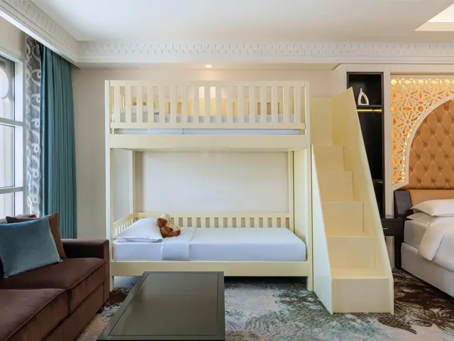 фото отеля Sheraton Sharjah Beach Resort & Spa изображение №9