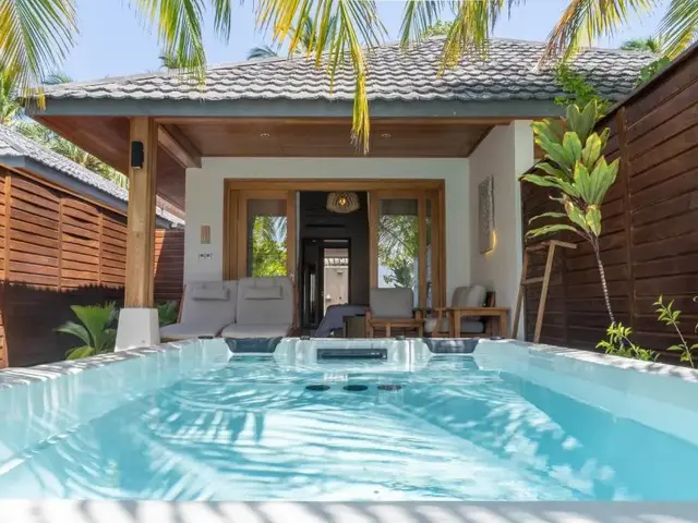 фотографии Lily Beach Resort & Spa изображение №12