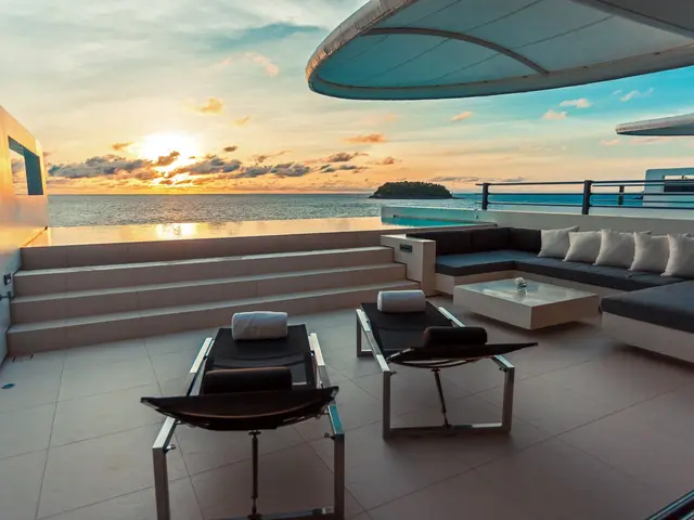 фотографии Kata Rocks Resort & Residences изображение №4