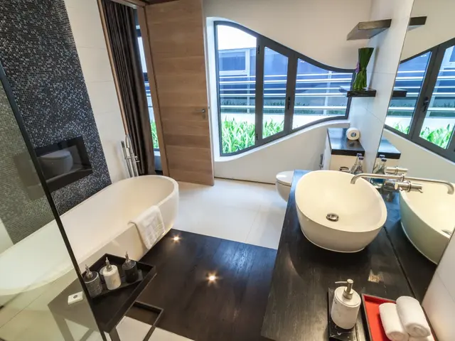 фото Kata Rocks Resort & Residences изображение №2