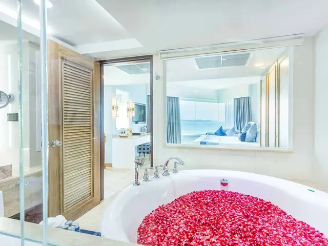 фото отеля Royal Cliff Beach Hotel изображение №37