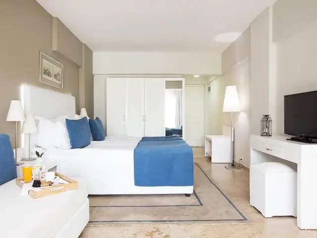 фотографии отеля Marti La Perla изображение №15