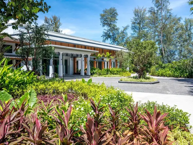 фото SAii Laguna Phuket (ex. Outrigger Laguna Phuket Beach Resort; Laguna Beach Resort) изображение №122