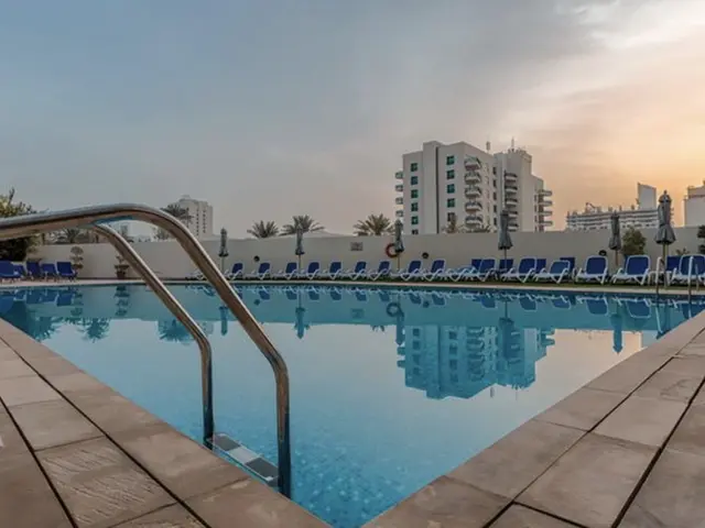 фото отеля Arabian Park Edge By Rotana изображение №1