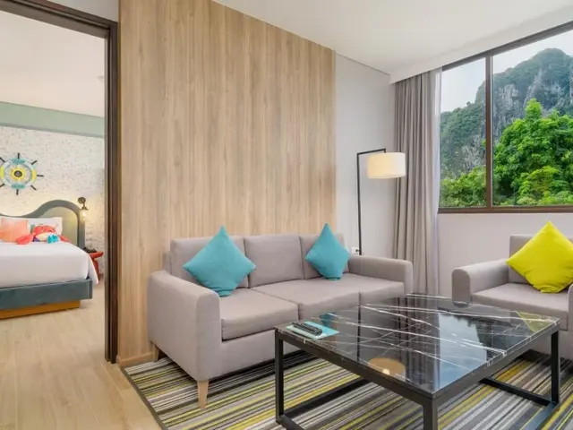 фото отеля Holiday Inn Resort Krabi Ao Nang Beach (ex. Dusit D2 Ao Nang Krabi; Vogue Resort & Spa Ao Nang) изображение №49