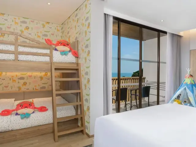 фото отеля Holiday Inn Resort Krabi Ao Nang Beach (ex. Dusit D2 Ao Nang Krabi; Vogue Resort & Spa Ao Nang) изображение №37