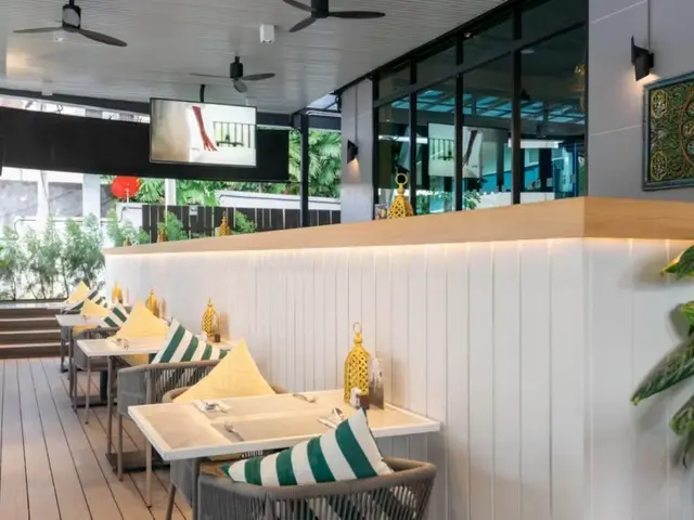 фото Holiday Inn Resort Krabi Ao Nang Beach (ex. Dusit D2 Ao Nang Krabi; Vogue Resort & Spa Ao Nang) изображение №26