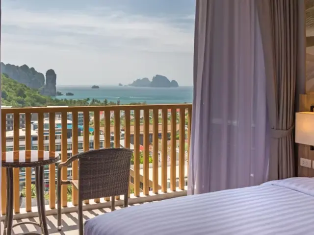 фото отеля Holiday Inn Resort Krabi Ao Nang Beach (ex. Dusit D2 Ao Nang Krabi; Vogue Resort & Spa Ao Nang) изображение №13
