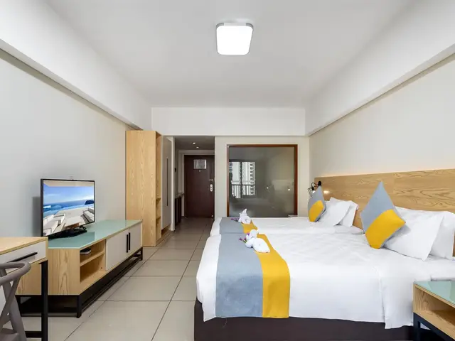 фото J Hotel (ex. Yuhai International Resort; Azure Resort) изображение №14