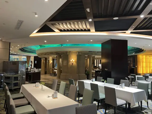 фотографии отеля Haikou Tianyou Hotel (ex. Tienyow Grand Hotel; Huayun Gloria Grand Hotel Haikou) изображение №15