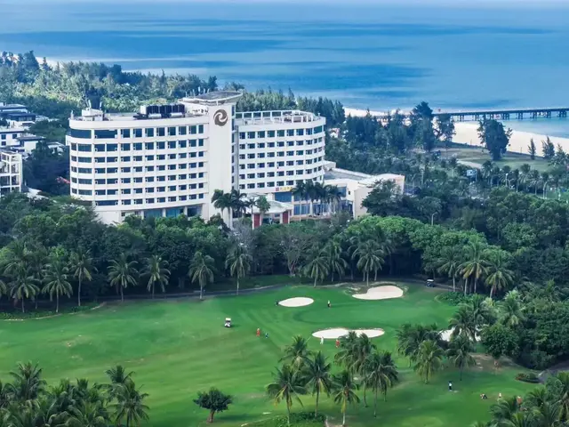 фото отеля Haikou Tianyou Hotel (ex. Tienyow Grand Hotel; Huayun Gloria Grand Hotel Haikou) изображение №13