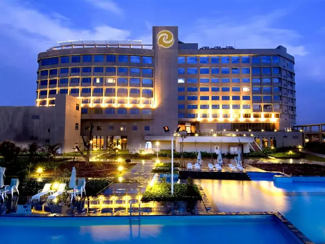 фотографии Haikou Tianyou Hotel (ex. Tienyow Grand Hotel; Huayun Gloria Grand Hotel Haikou) изображение №12