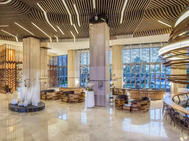 фото Ramada Plaza By Wyndham Sanya Bay (ex. Wyndham Sanya Bay Annex Building; Sanya Lihe) изображение №18