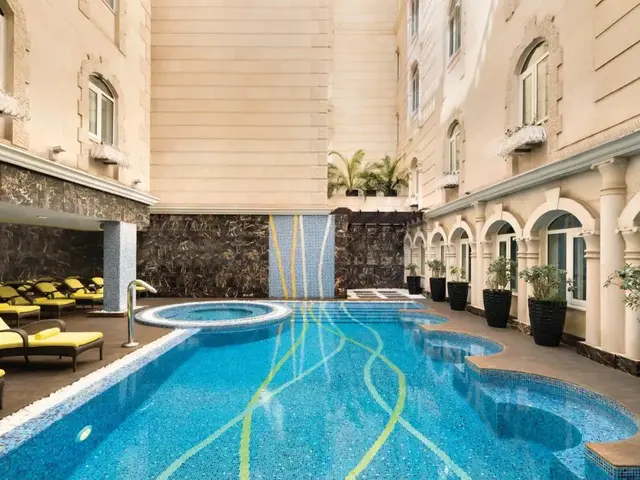 http://Grand%20Regency%20(ex.%20Wyndham%20Grand%20Regency%20Doha)
