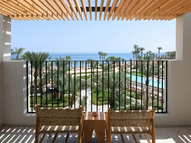 фотографии отеля Serry Beach Resort изображение №15