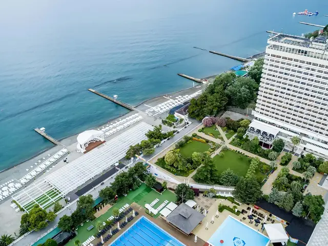 фото отеля Гранд Отель Жемчужина (Grand Hotel Zhemchuzhina) изображение №1