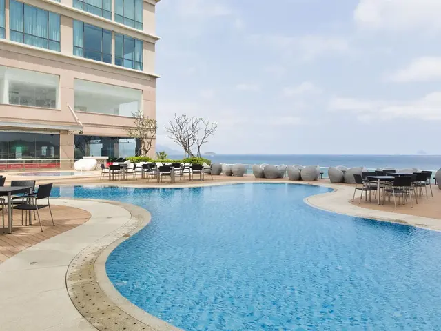 http://Diamond%20Bay%20(ex.%20Hoan%20Cau%20Luxury%20Residence)