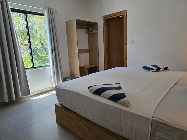 фото Shams Thoddoo изображение №26