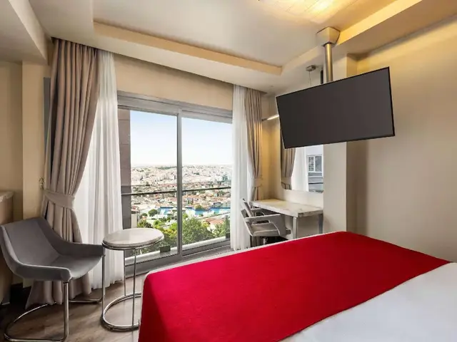 фотографии отеля Ramada By Wyndham Istanbul Pera (ex. The Peak Hotel) изображение №11