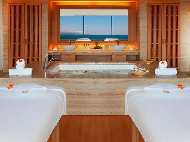 фото Sheraton Nha Trang Hotel & Spa изображение №38