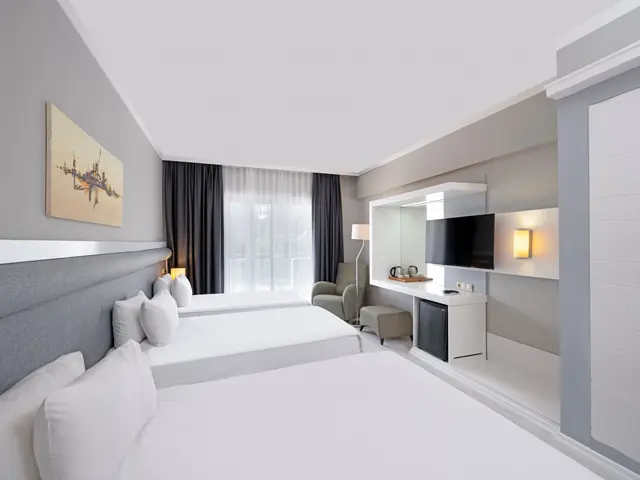 фотографии отеля Dedeman Kemer Resort (ex. Club Jovia; Armir Resort; Kemer Reach) изображение №11